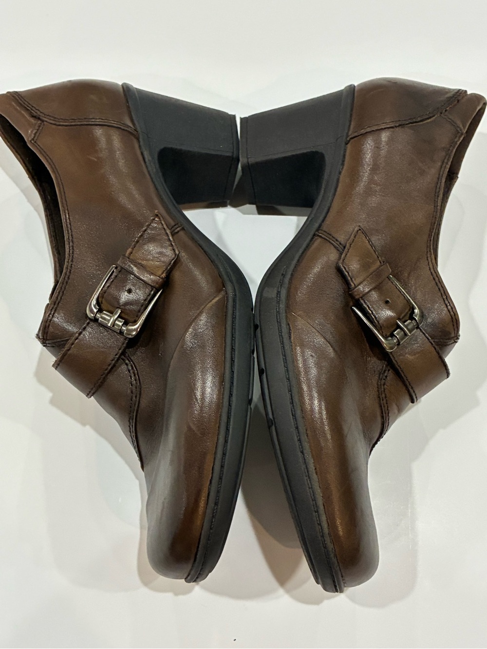 Earth Origins Brown Leather Ankle Boots 10M Buckle 2.5" Heel EUC - Picture 8 of 10